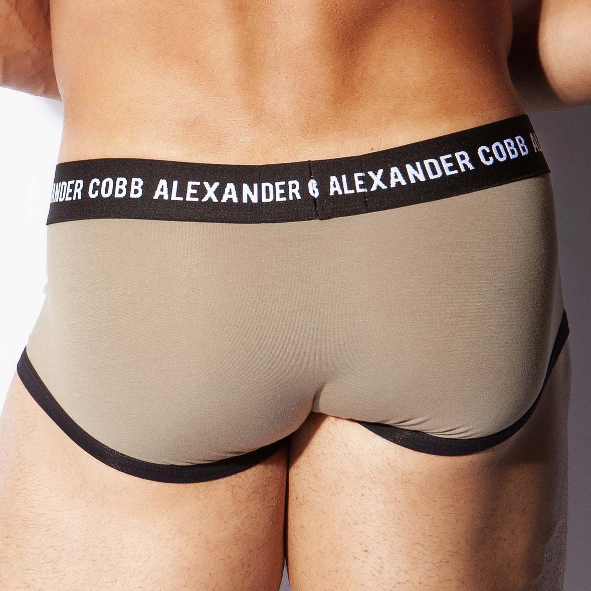 Shorty Luangwa Alexander COBB 8CT15 2 Shorty Luangwa Alexander COBB 8CT15 â Image 2